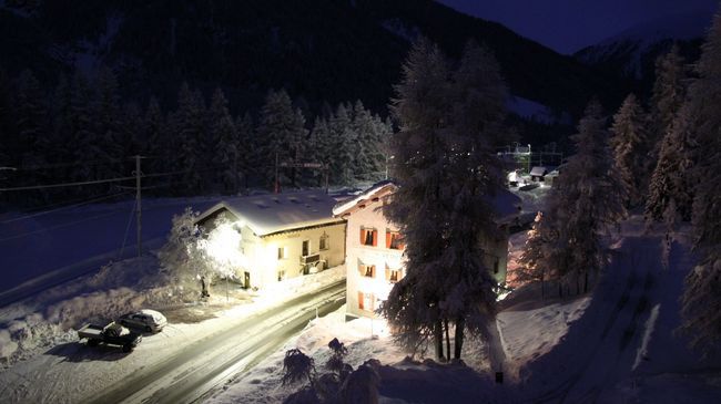 Hotel Veduta Cinuos-Chel Eksteriør billede