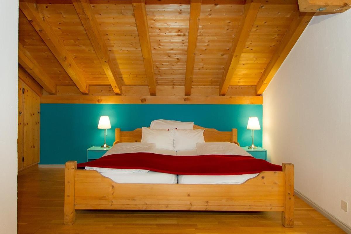 Hotel Veduta Cinuos-Chel Eksteriør billede