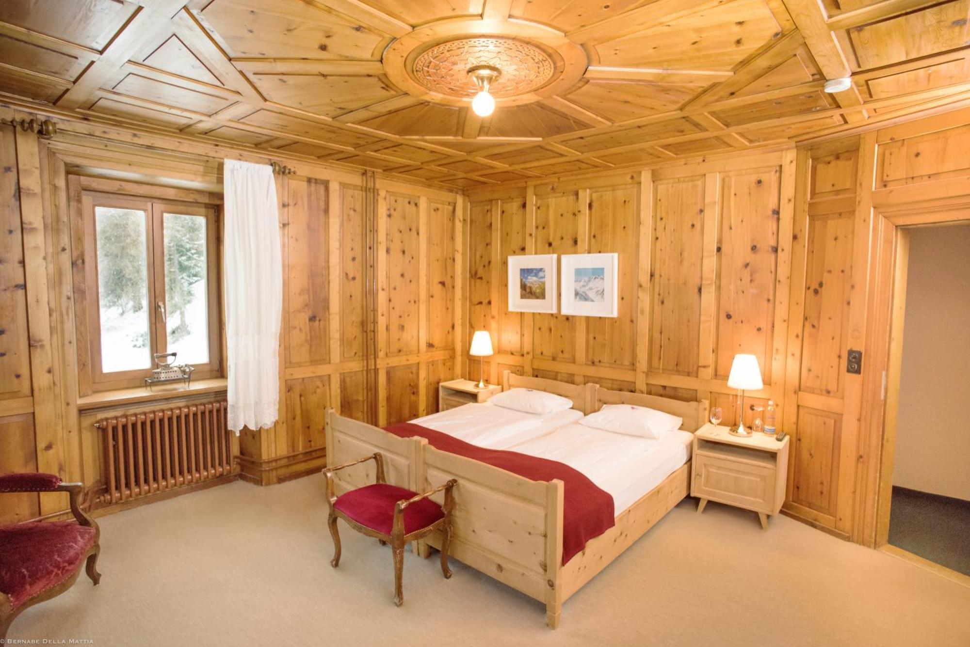 Hotel Veduta Cinuos-Chel Eksteriør billede
