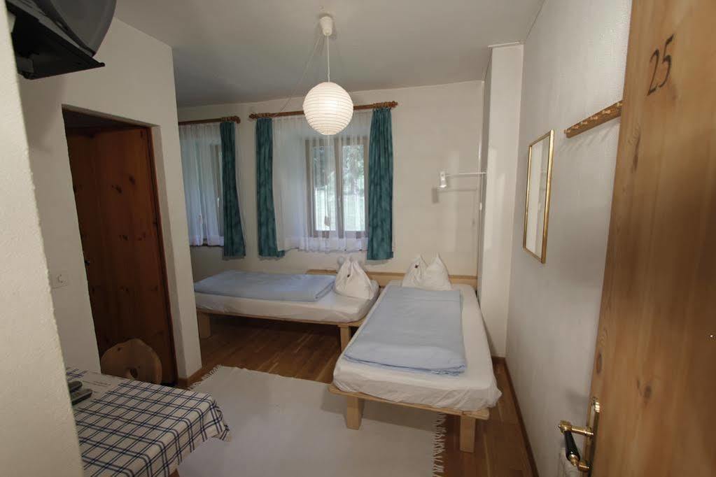 Hotel Veduta Cinuos-Chel Eksteriør billede